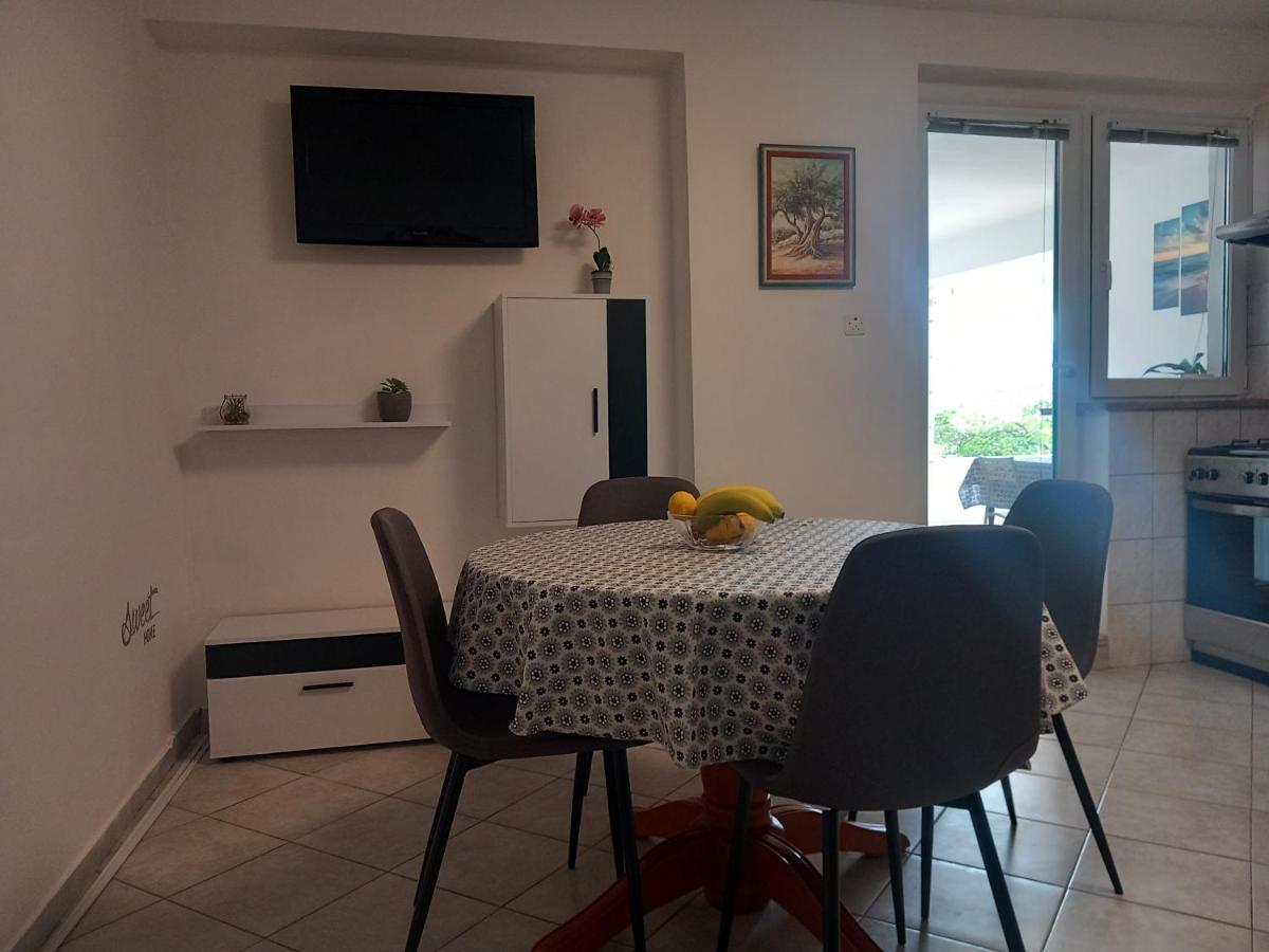 Apartman Iva Kuciste Quarto foto